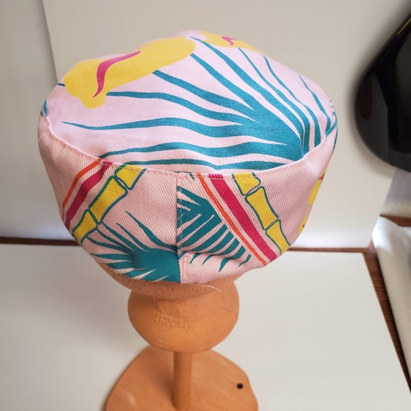 Vintage Hawaii Island Hat. Pink with Flowers - Picture 5 of 6